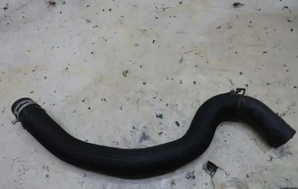 Nissan Qashqai Engine coolant pipe/hose