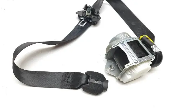 Fiat 500E Front seatbelt 34325563B 07357257600