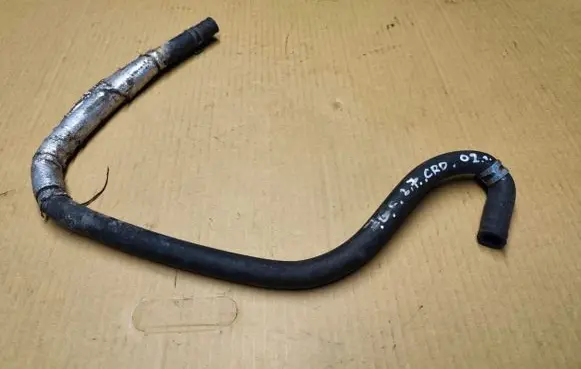 Jeep Grand Cherokee (WJ) Engine coolant pipe/hose