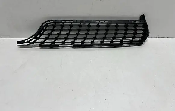 Mercedes-Benz CLA C117 X117 W117 Front grill A1178880860 285200022