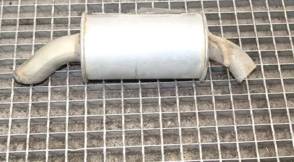 Land Rover Discovery 3 - LR3 Rear muffler/silencer tail pipe EX379