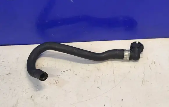 Volvo XC90 Engine coolant pipe/hose 30745337