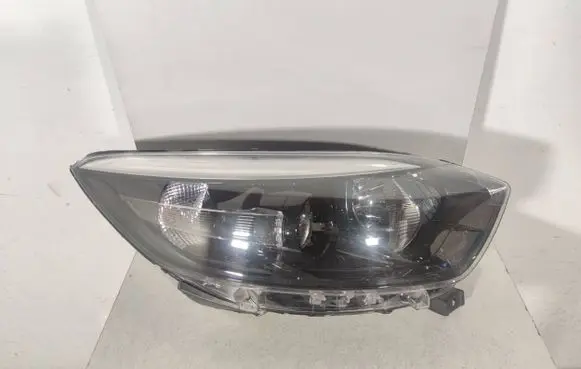 Renault Captur Headlight/headlamp 260106334R 343402A011
