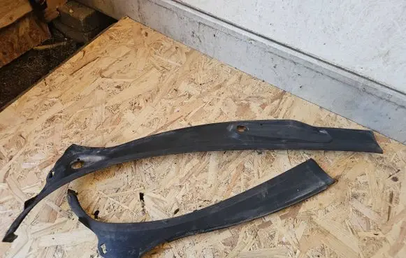 Peugeot 206 Wiper trim 9630607577