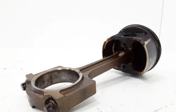 Mazda 6 Piston with connecting rod