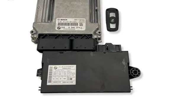 BMW 3 E90 E91 Engine control unit/module 8506374 0281016067 030452649