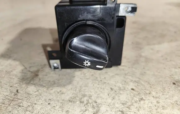 Light switch
