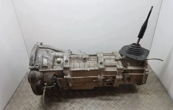 Mitsubishi L200 Manual 6 speed gearbox V6M5A1A1Z 402689 AJ2639