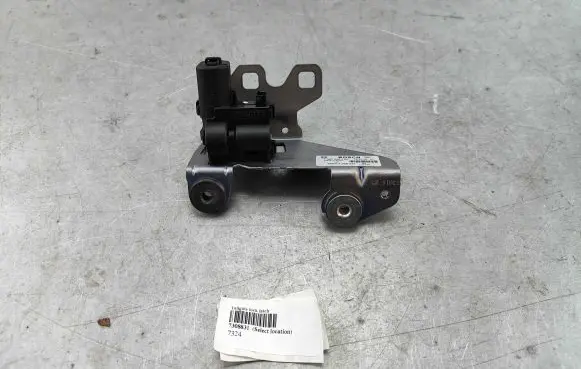 BMW 5 F10 F11 Tailgate lock latch 7308831