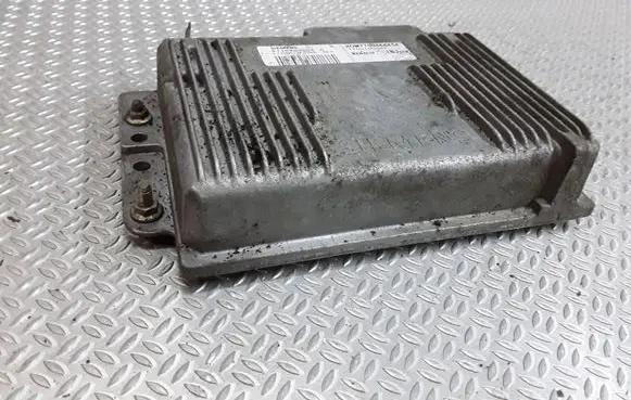 Renault Megane I Engine control unit/module 7700105983