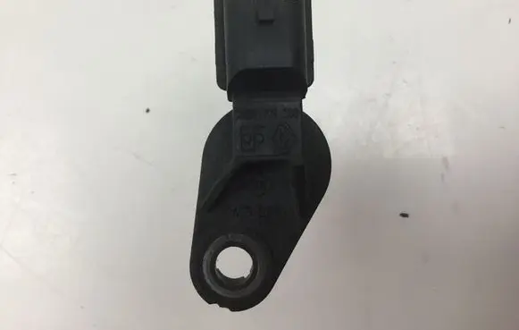 Nissan Qashqai Crankshaft position sensor 8200885209