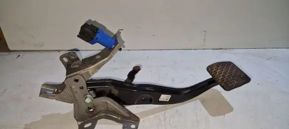 Mercedes-Benz E W212 Brake pedal 