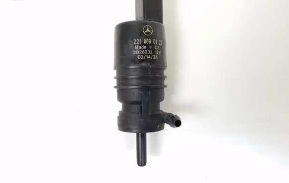 Mercedes-Benz E C207 W207 Windscreen/windshield washer pump A2218690121