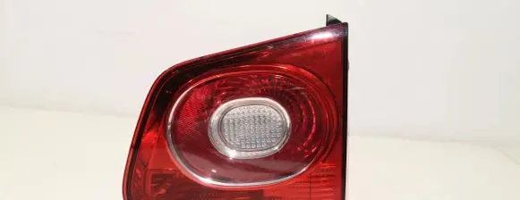 Volkswagen Tiguan Tailgate rear/tail lights 5N0945094B