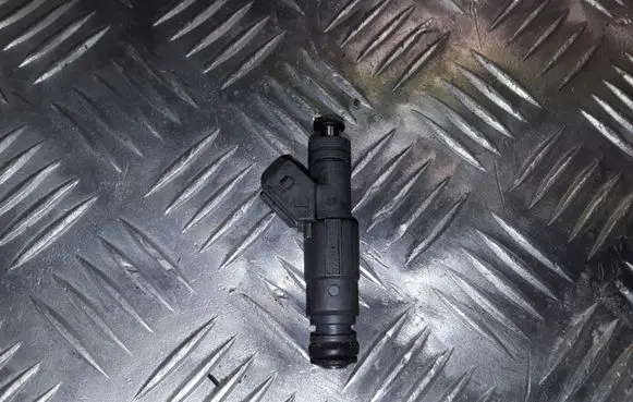BMW X5 E53 Fuel injector 1707843 0280155823