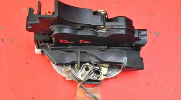 Front door lock