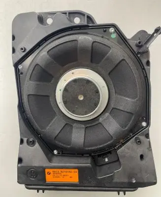 BMW 4 F32 F33 Subwoofer speaker 9210152 48002602 61928910
