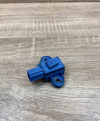 Volkswagen PASSAT B6 Airbag deployment crash/impact sensor 1K0955557A