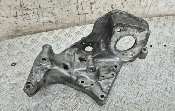 Volvo V60 Fuel pump bracket 31401103