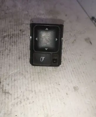 Nissan Murano Z50 Wing mirror switch 040527