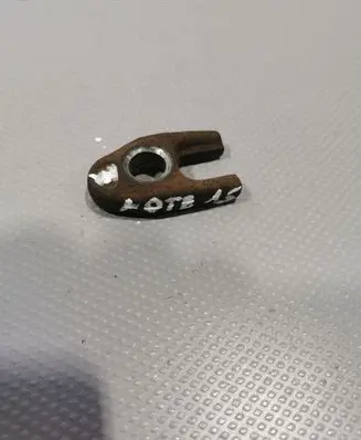 Nissan Note (E11) Fuel Injector clamp holder