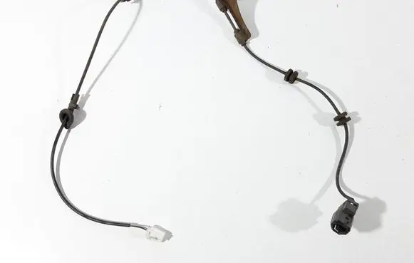 Toyota Prius+ (ZVW40) Rear ABS sensor wiring 
