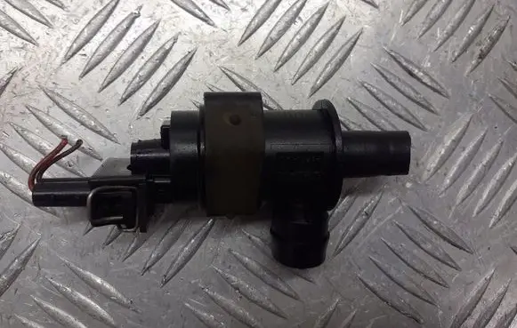 Opel Astra G Valve vacuum 13110331