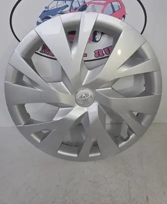 Toyota Yaris R15 wheel hub/cap/trim 426020D410