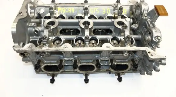 Porsche Macan (95B) Engine head 946104105AR