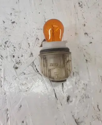 Audi 80 90 S2 B4 Front indicator light PY21W