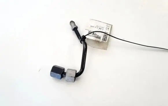 Chrysler 300 - 300C Fuel line pipe
