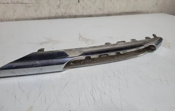 Mercedes-Benz E W212 Front bumper splitter molding A2128851574