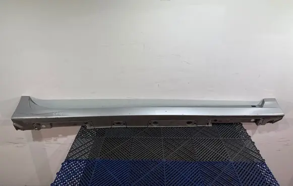Lexus CT 200H Sill 7585176010