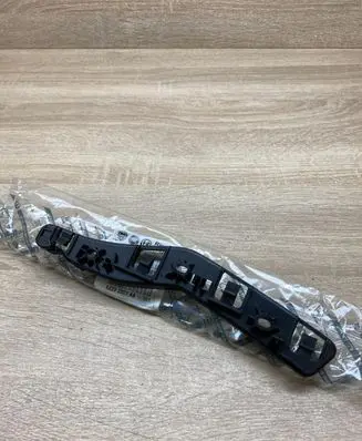 Front bumper mounting bracket
