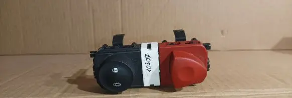 Hazard light switch