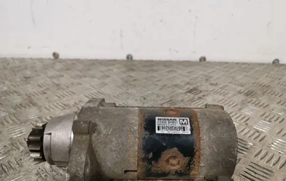 Nissan Primera Starter motor 233008H801