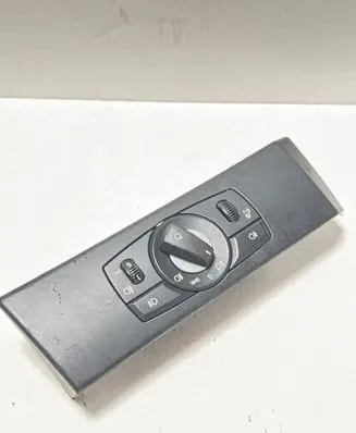 BMW 5 E60 E61 Light switch 6988566 33295001 0070410222207