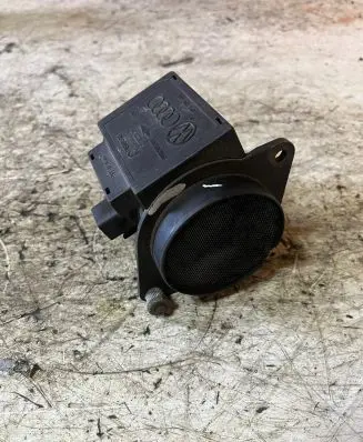 Audi A3 S3 8L Mass air flow meter 71822101 074906461