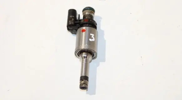 Ford Focus Fuel injector CM5G9F593FA