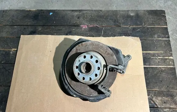 Volkswagen PASSAT B6 Rear wheel hub spindle/knuckle 3C0505435G