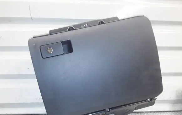 Volkswagen PASSAT B7 Glove box 3C1857097BC