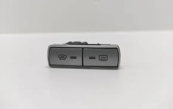 Ford Mondeo Mk III Windscreen/window heater switch 18K574