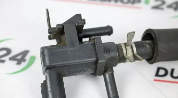 Toyota Corolla Verso E121 Turbo solenoid valve 9008091231