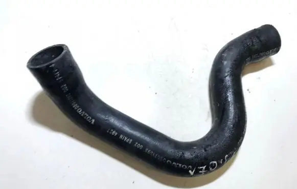 Volvo V70 Engine coolant pipe/hose 08671393