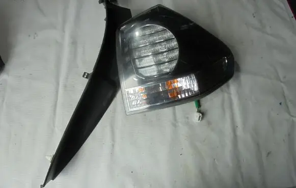 Lexus RX 330 - 350 - 400H Rear/tail lights