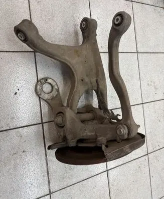 Audi A4 S4 B8 8K Rear wheel hub spindle/knuckle 8K0505311J 33170 3438314
