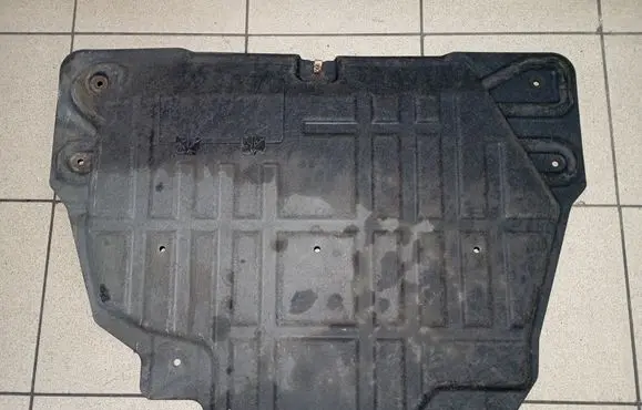 Jaguar E-Pace Engine splash shield/under tray HJ326B629AD