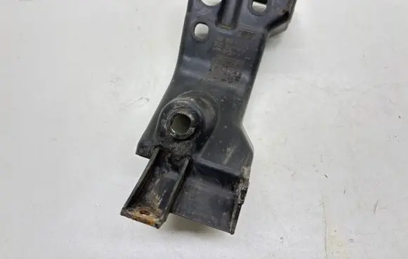 Audi A8 S8 D3 4E Front bumper mounting bracket 4E0853921D