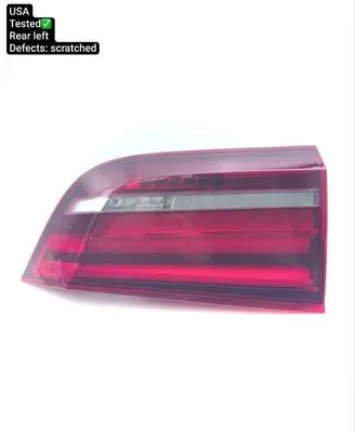 Tailgate rear/tail lights