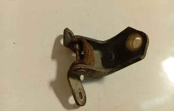 Ford Fiesta Rear door lower hinge AA8SA